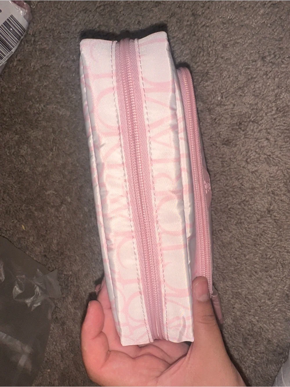 Pink Logo-Print Cosmetic Pouch - VS 🤍💗